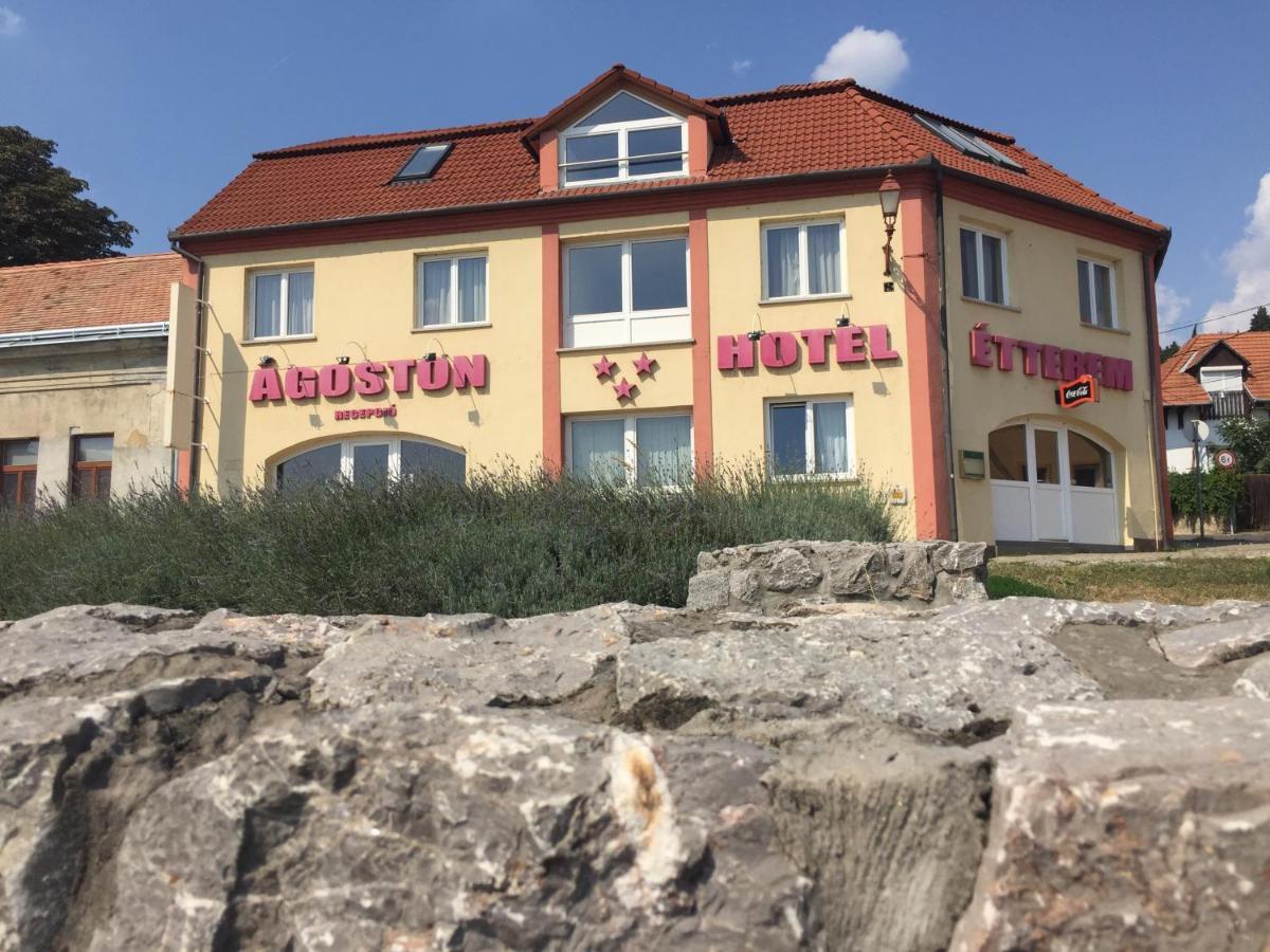 City Hotel Agoston Pecs Exterior photo